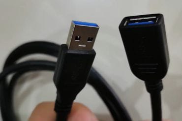 ⁨MicroConnect USB 3.0 A-A 1.8 m M-F, Black⁩ w sklepie Wasserman.eu