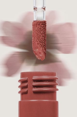 ⁨PASTEL Full Bloom Lip&Blush Tint do ust i policzków 77 Very Demure⁩ w sklepie Wasserman.eu