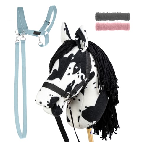 ⁨Zestaw Skippi - Hobby Horse Karo - srokaty i dodatkowy Kantar - błękitny⁩ w sklepie Wasserman.eu