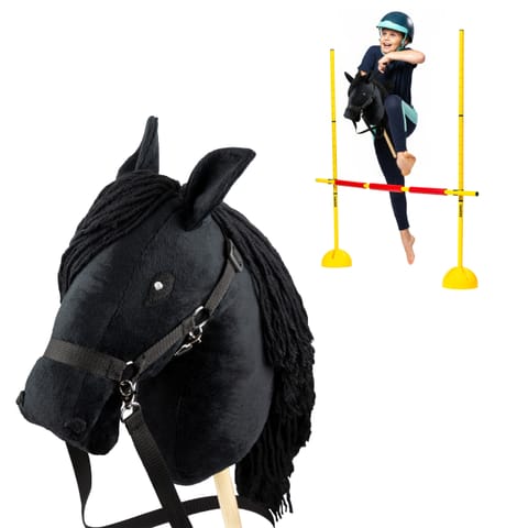 ⁨Zestaw Skippi - Hobby Horse Czarny i przeszkoda do skakania 135 cm⁩ w sklepie Wasserman.eu