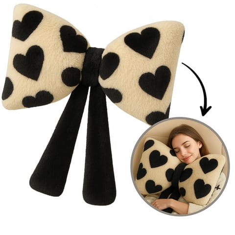 ⁨Puchata poduszka dekoracyjna, duża kokarda w serca, 40 x 50 cm PDS24⁩ w sklepie Wasserman.eu