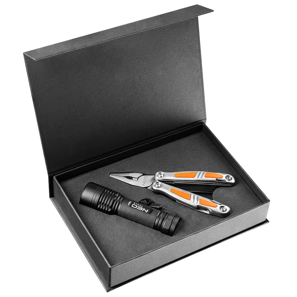 ⁨Set 2 elementy (99-101 Latarka, 01-028 Multitool)⁩ w sklepie Wasserman.eu