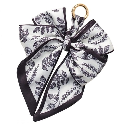 ⁨Brelok do kluczy elegancki wzór kwiatowy kokarda BRL372⁩ w sklepie Wasserman.eu