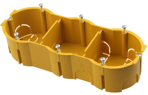 PUSZKA PODTYNKOWA POTRÓJNA 6 MOD M45 w sklepie Wasserman.eu