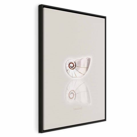 ⁨Obraz - Ceramiczna muszla (1-częściowy) pionowy (rozmiar 60x90, wykończenie W ramie drewnianej czarnej)⁩ w sklepie Wasserman.eu