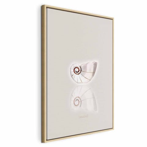 ⁨Obraz - Ceramiczna muszla (1-częściowy) pionowy (rozmiar 60x90, wykończenie W ramie drewnianej naturalnej)⁩ w sklepie Wasserman.eu