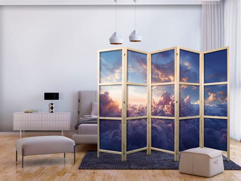 ⁨Parawan japoński - Słońce w ukryciu: złote oblicze nieba nad chmurnym morzem (rozmiar 225x172, wykończenie )⁩ w sklepie Wasserman.eu