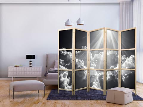 ⁨Parawan japoński - Nadzieja w chmurach: Inspirujące promienie słońca – przebudź emocje (rozmiar 225x172, wykończenie )⁩ w sklepie Wasserman.eu