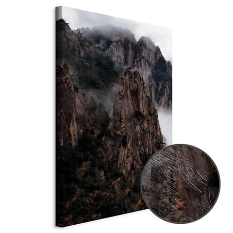 ⁨Obraz - W sercu górskiego pejzażu (1-częściowy) - chmury między skałami (rozmiar 40x60, wykończenie Premium Print)⁩ w sklepie Wasserman.eu