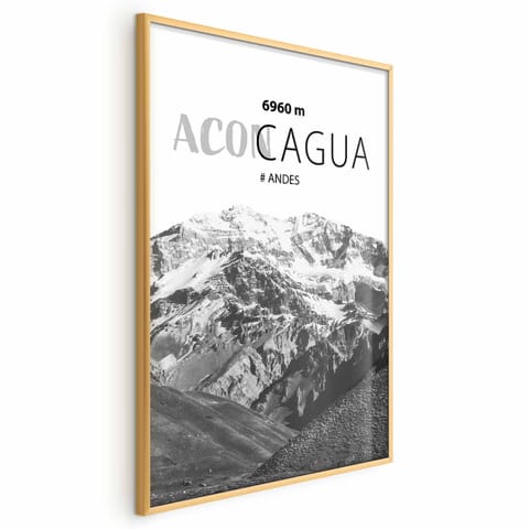 ⁨Plakat - Majestatyczny szczyt górski Aconcagua korona gór pejzaż górski (rozmiar 29.7x42, wykończenie Rama złota)⁩ w sklepie Wasserman.eu