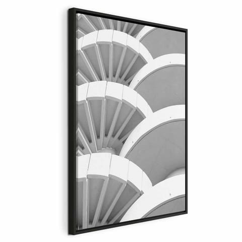 ⁨Obraz - Biały detal (1-częściowy) pionowy (rozmiar 80x120, wykończenie W ramie drewnianej czarnej)⁩ w sklepie Wasserman.eu