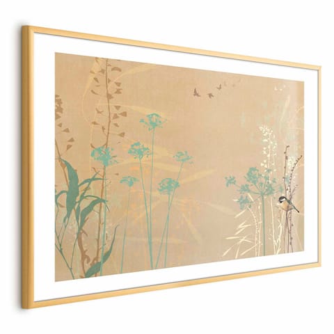 ⁨Plakat - Ptaszek na łące (rozmiar 90x60, wykończenie Rama złota z marginesem)⁩ w sklepie Wasserman.eu