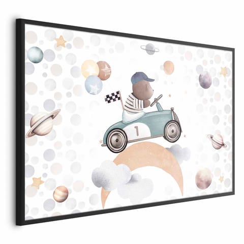 ⁨Plakat - Miś w wyścigówce (rozmiar 42x29.7, wykończenie Rama czarna)⁩ w sklepie Wasserman.eu
