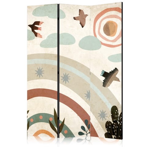 ⁨Parawan - Słońce ponad tęczą - Ptaki w stonowanej kolorystyce - latające wśród chmur ponad tęczą i roślinnością na jasno-beżowym tle (rozmiar 135x172, wykończenie Akustyczny)⁩ w sklepie Wasserman.eu