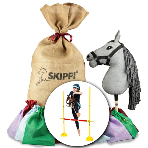 ⁨Worek prezentowy Hobby Horse Skippi z koniem szarym i przeszkodą⁩ w sklepie Wasserman.eu