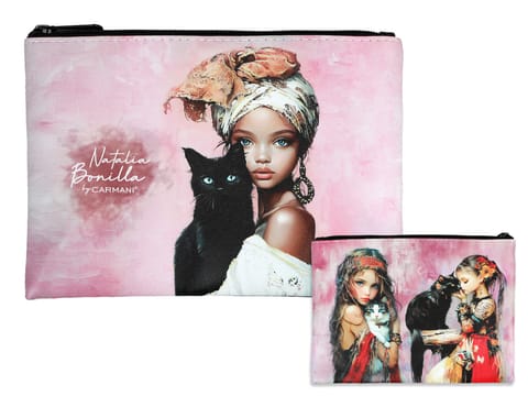 ⁨Kosmetyczka - N. Bonilla, Kocie opowieści Clary i Neli (CARMANI)⁩ w sklepie Wasserman.eu