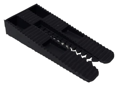 ⁨KLIN MONTAŻOWY DACHOWY CIESIESKI 16/45/95MM OP-10SZTUK KD16⁩ w sklepie Wasserman.eu