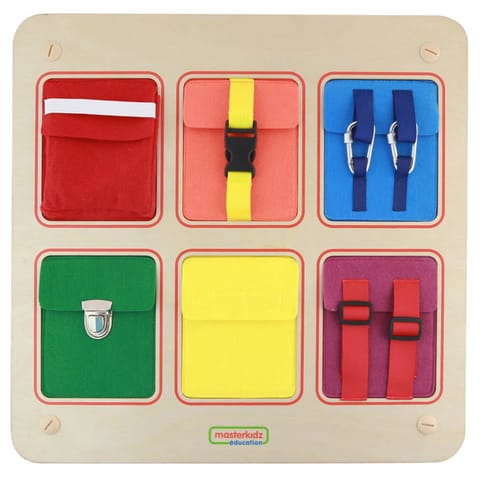 ⁨MASTERKIDZ Drewniana Tablica Manipulacyjna Ścienna Flex Kolorowe Kieszonki Klamry i Rzepy⁩ w sklepie Wasserman.eu