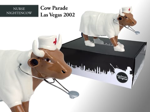 CowParade Nurse Nightencow, Las Vegas 2002 autor: A. Fedevich & M. Kiovatch w sklepie Wasserman.eu