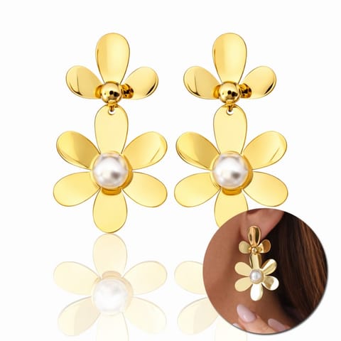 ⁨Kolczyki ze stali szlachetnej platerowane 14k złotem KWIATY perły KST3381⁩ w sklepie Wasserman.eu