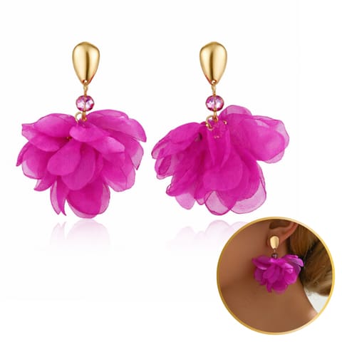 ⁨Kolczyki wiszące, efektowne tiulowe z kryształkami, fuksja złote sztyft K1723F⁩ w sklepie Wasserman.eu