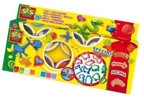 ⁨Ciastolina - Zestaw 8 kolorów + 12 foremek⁩ w sklepie Wasserman.eu