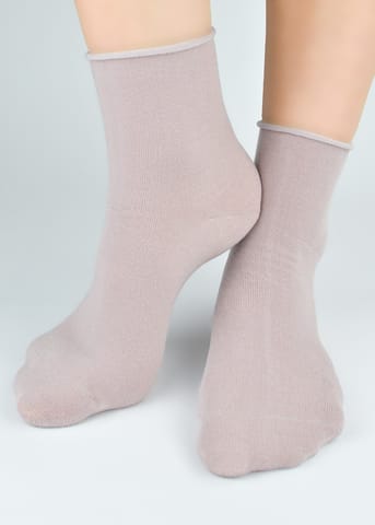 ⁨SKARPETY NOVITI SB014-W BEZ ŚCIĄGACZA (kolor biały, rozmiar 35-38)⁩ w sklepie Wasserman.eu