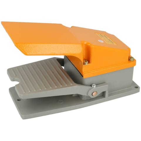 ⁨Włącznik nożny do sterowania myjką warsztatową⁩ w sklepie Wasserman.eu