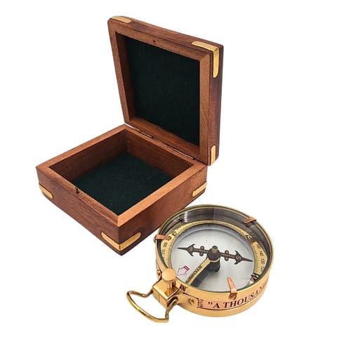 ⁨Kompas Mosiężny Map Reader w Pudełku Drewnianym Retro – NC1087⁩ w sklepie Wasserman.eu