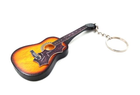 ⁨Brelok gitara klasyczna w stylu The Beatles - EGK-0610⁩ w sklepie Wasserman.eu