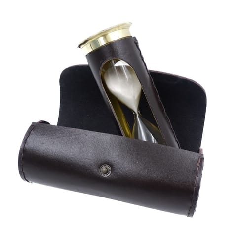 ⁨Klepsydra 5 min z zegarem światowym i kalendarzem wieczystym w etui skórzanym - STPL133/6⁩ w sklepie Wasserman.eu