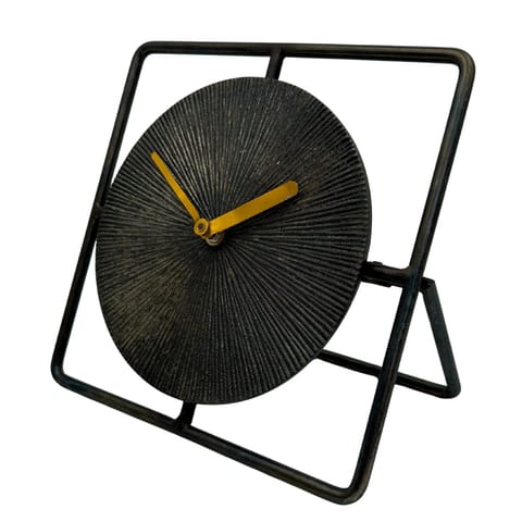 ⁨Elegancki Metalowy Zegar Okrągły 20 cm Czarno-Złoty – 4126⁩ w sklepie Wasserman.eu