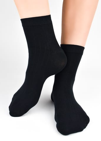 ⁨SKARPETY NOVITI SB164-M-01 BAWEŁNA (kolor czarny, rozmiar 39-42)⁩ w sklepie Wasserman.eu