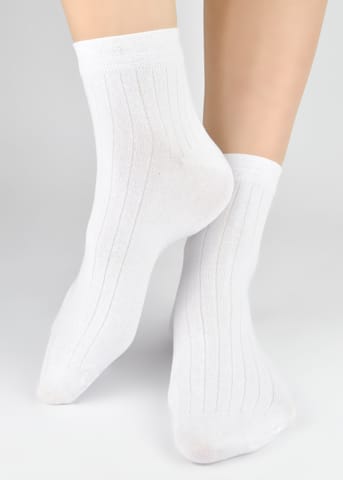 ⁨SKARPETY NOVITI SB164-M-02 BAWEŁNA (kolor biały, rozmiar 39-42)⁩ w sklepie Wasserman.eu