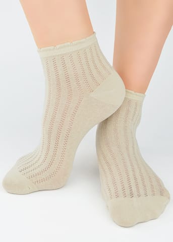 ⁨SKARPETY NOVITI SB120-G ŻAKARD (kolor beż jasny, rozmiar 39-42)⁩ w sklepie Wasserman.eu