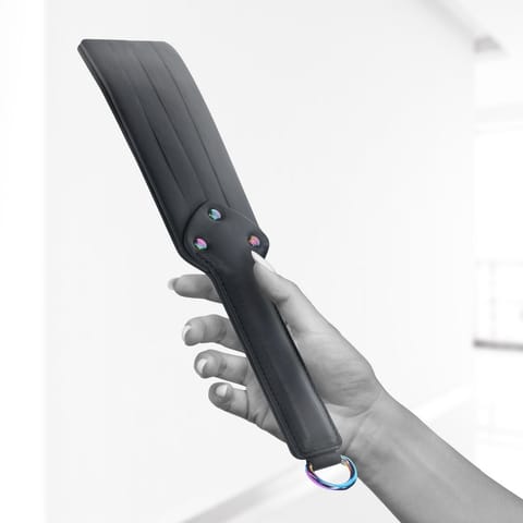 ⁨Ouch! Venice Collection Paddle Black - elegancka skorzana łopatka⁩ w sklepie Wasserman.eu