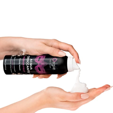 ⁨Orgie Acqua Crocante Crunch Massage Mousse Passion Fruit⁩ w sklepie Wasserman.eu