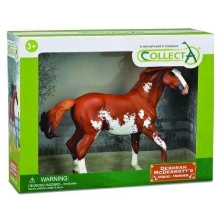 ⁨Mustang Chesnut stallion in a pack⁩ at Wasserman.eu