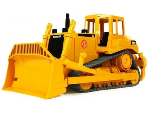 ⁨Bruder Cat Bulldozer⁩ at Wasserman.eu