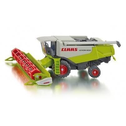 ⁨Combine Claas⁩ at Wasserman.eu