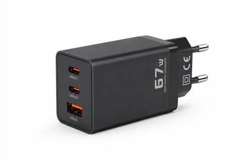 ⁨Ładowarka sieciowa Voltage GaN Charger 67W PD 3.0 QC 3.0 USB-A 2x USB-C czarna⁩ w sklepie Wasserman.eu
