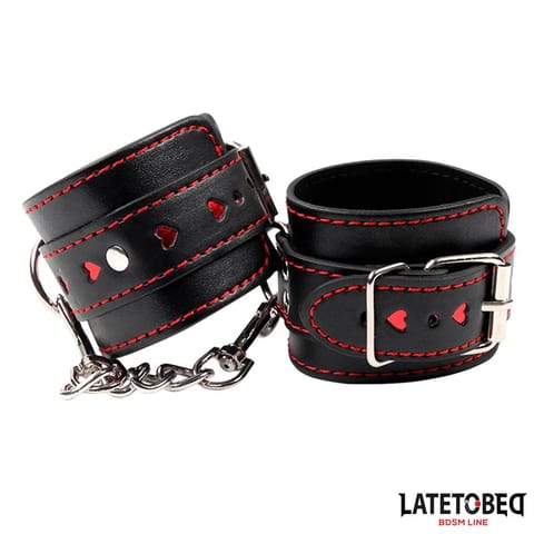 ⁨Ankle Cuff with chain and Hearts⁩ w sklepie Wasserman.eu