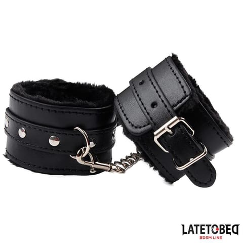 ⁨Furry Ankle Cuff Black⁩ w sklepie Wasserman.eu