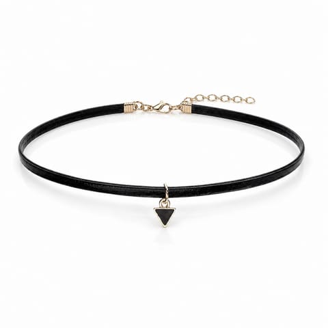 ⁨Naszyjnik, czarny choker z ozdobnym trójkącikiem N275⁩ w sklepie Wasserman.eu