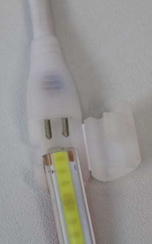 ⁨Pasek LED Loyal Lighting,IP65,8mm*50m,10W/m,COB,230V,3000K⁩ w sklepie Wasserman.eu