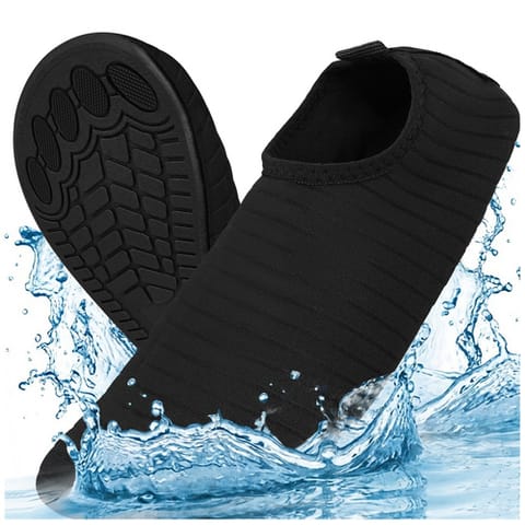 ⁨Buty do wody czarne- rozmiar 40 Trizand⁩ w sklepie Wasserman.eu