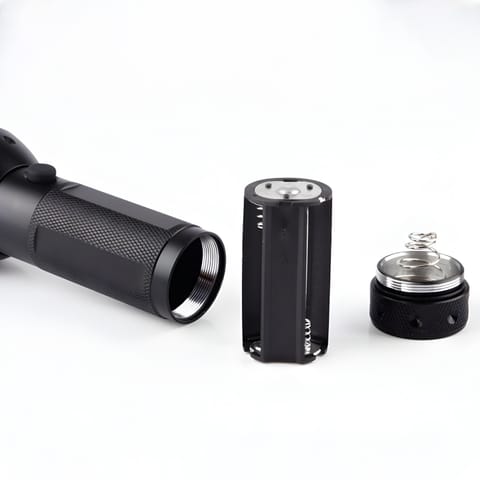 ⁨Latarka uv led taktyczna policyjna akumulatorowa szperacz tester bursztynu e858⁩ w sklepie Wasserman.eu
