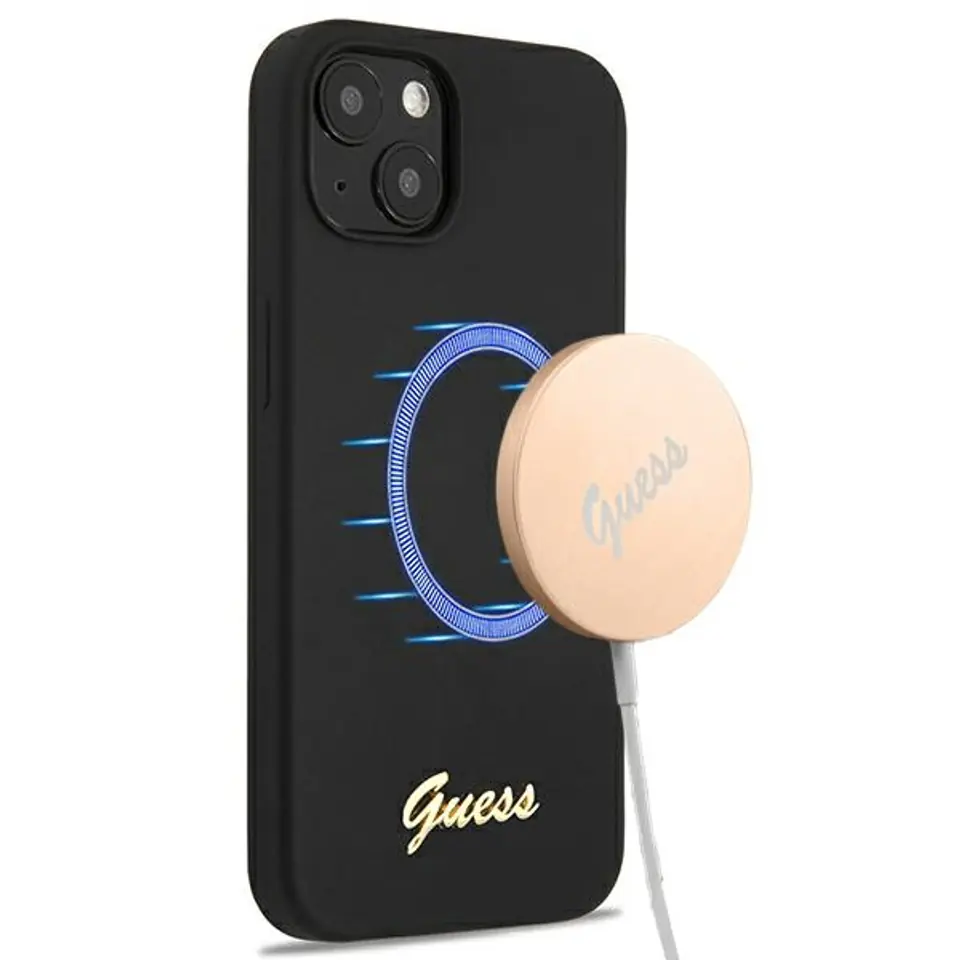 ⁨Guess GUHMP13MLSLMGBK iPhone 13 6.1" black/black hardcase Silicone Script Gold Logo⁩ at Wasserman.eu