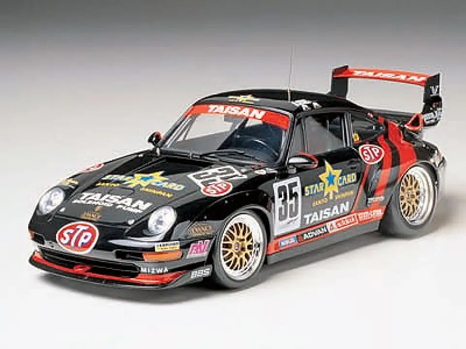 ⁨Plastic model Taisan Porsche 911 GT2⁩ at Wasserman.eu