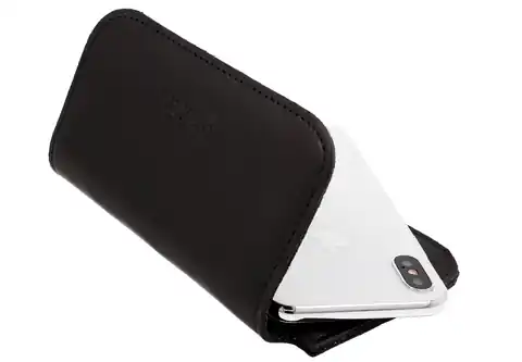 ⁨Leather holster for IPHONE 5/5s belt black smooth⁩ at Wasserman.eu
